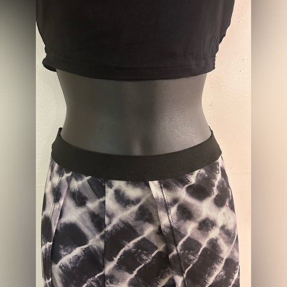 BUNDLE SALE: 15 % off 2 or more dresses/skirt sets - Picture 5 of 6